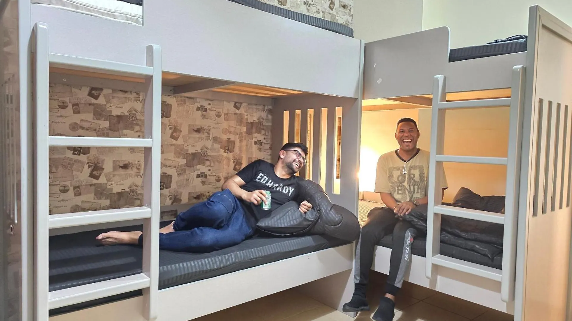 1 World, Premium Hostel, Jbr, Near Metro And Beach Dubai